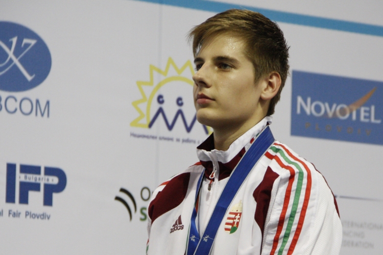 Négy magyar vívó indulhat az ifjúsági olimpián 
