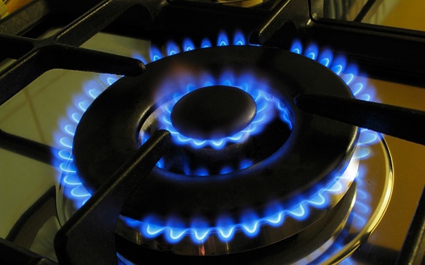 Vizsgálja a lakossági piacról kivonuló két gázszolgáltató engedélyének visszavonását az energiahivatal