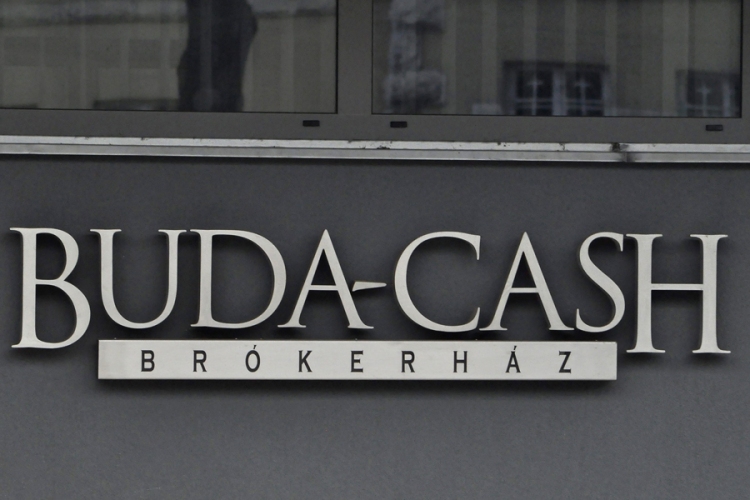 Buda-Cash - MNB: 60-65 milliárd forint a bankoknál, 30 milliárd a Buda-Cash-nél hiányzik