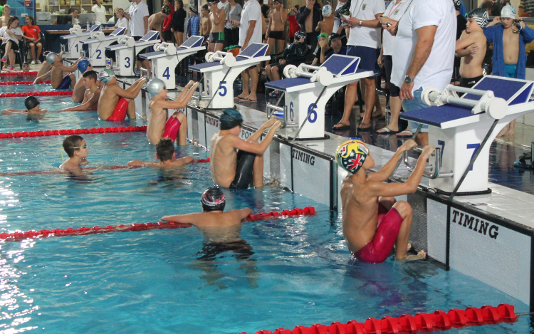 Rövid pályán is remekelnek a tatabányai úszók