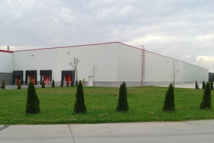 Tovább bővült a Graboplast tatabányai gyára