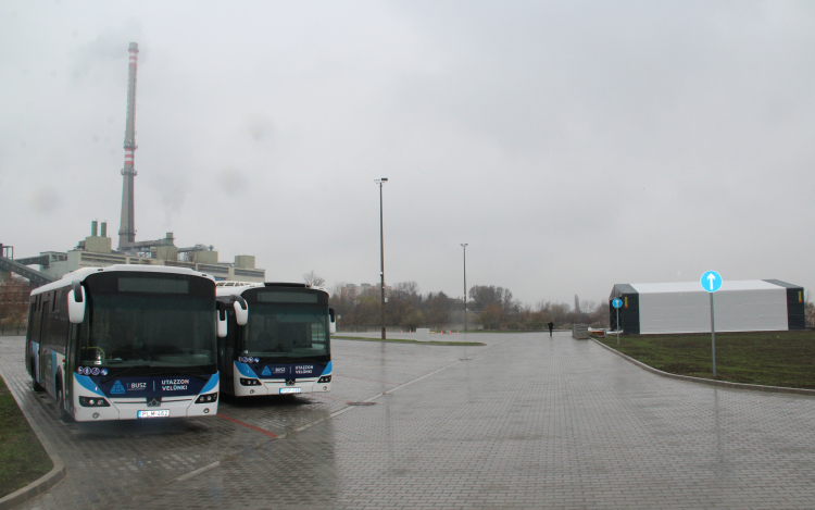 ÁTADTÁK A T-BUSZ ÚJ FORGALOMIRÁNYÍTÁSI KÖZPONTJÁT