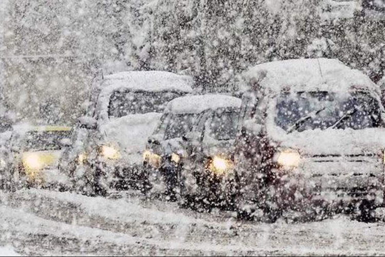 Havazás és nagy hideg nehezíti a közlekedést