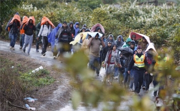 Illegális migráció: nem történt stratégiai áttörés az EU-csúcson