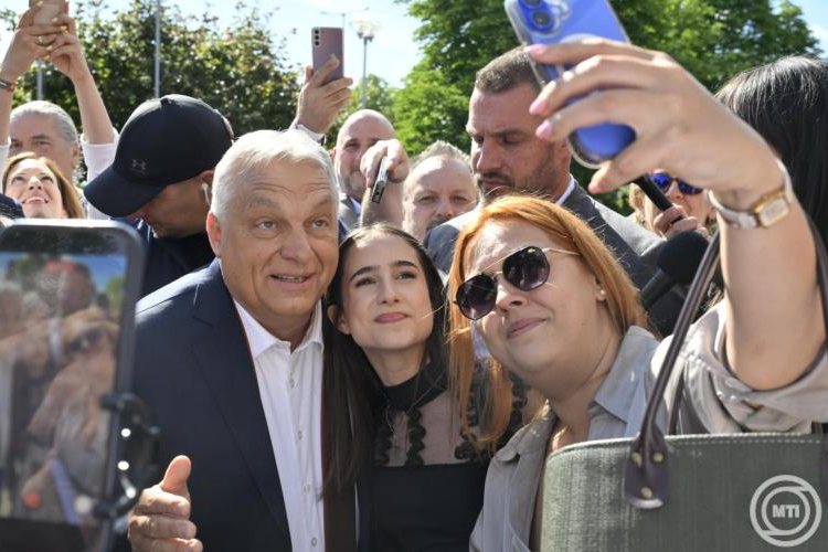 Fidesz-kongresszus - Orbán Viktor: sohasem hátrálok meg, kuruc vagyok