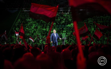 Orbán Viktor békemenetet, Magyar Péter nagygyűlést hirdetett október 23-ra