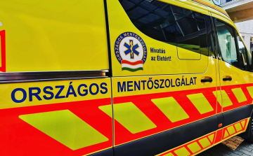 Elismeréseket vehettek át mentődolgozók a mentők napja alkalmából