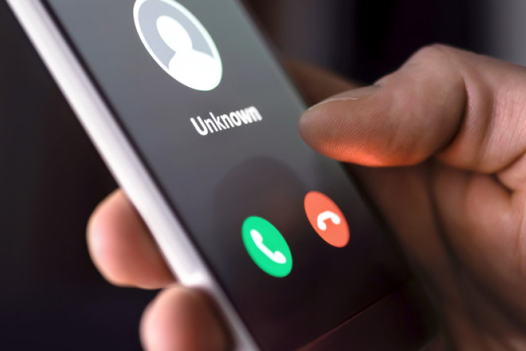 Csalók élnek vissza az OTP Bank egyik vezetőjének nevével