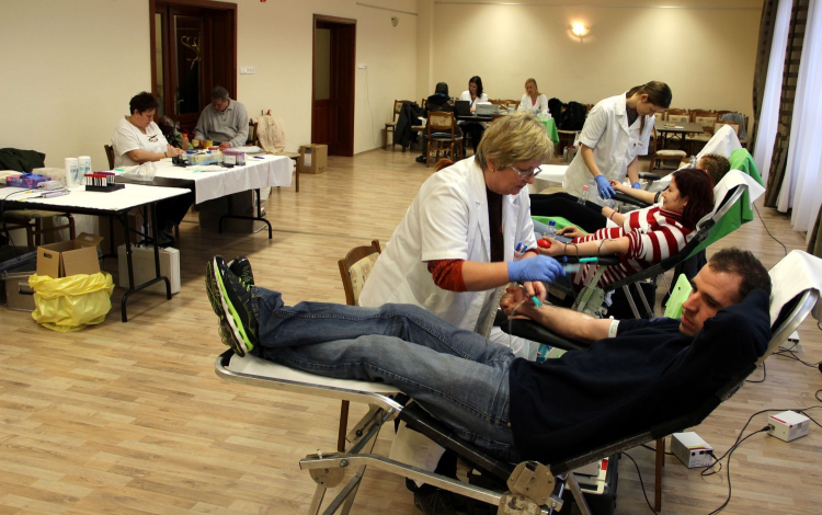 Hetvenen az év első környei véradásán