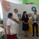 A UPC Magyarország Kft. négy televíziókészüléket adományozott a Szent Borbála Kórház gyermekosztályának