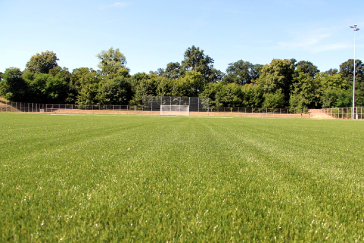Megújult a műfüves pálya