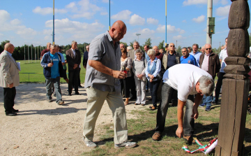 Emlékeztek a környei kézilabdázók