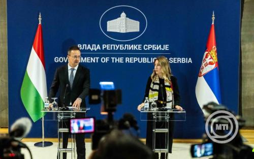 Új magyar-szerb dízelvezetéket építenek