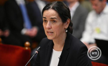 Orbán Anita az orosz nagykövetnek: elfogadhatatlan, hogy a magyarok által lakott Kárpátalját is támadják