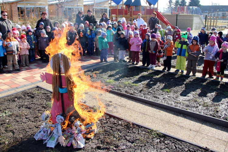 Elkergették a környei ovisok a telet