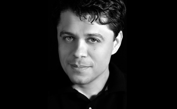 Újabb öt évre kapott igazgatói megbízást Crespo Rodrigo a Jászai Mari Színház, Népház élére