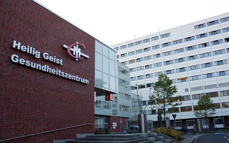 Megtagadták egy megerőszakolt nő ellátását német katolikus kórházakban
