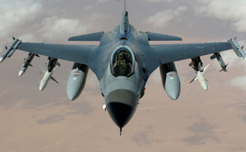 Az amerikai vezérkari főnök szerint az F16-osok hosszú távon lehetnek hatékonyak Ukrajna védelmében