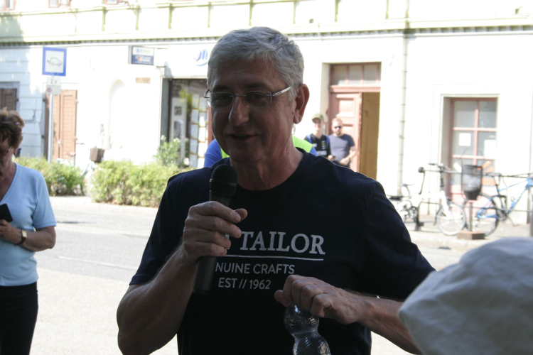 Gyurcsány Ferenc visszavonul a közélettől