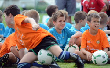 Újabb korosztályt vettek górcső alá a szakmai napon