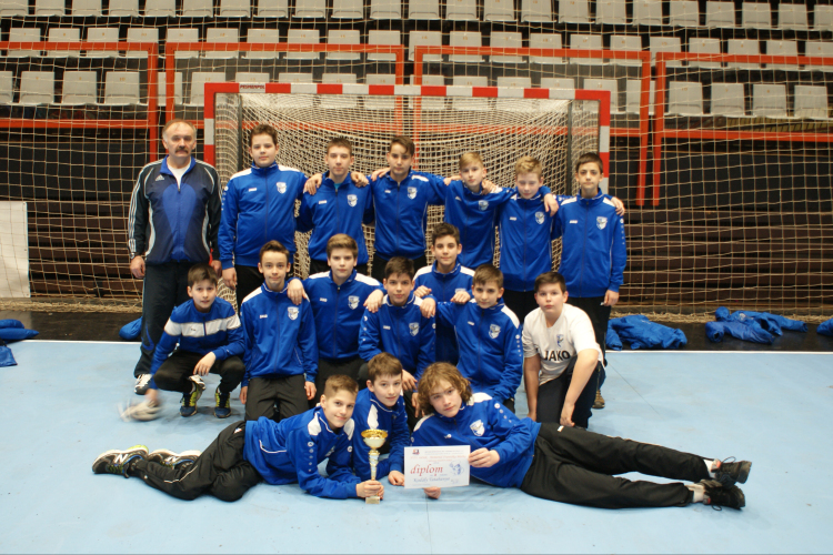 Nemzetközi ifjúsági kézilabdatorna a szlovákiai Vágbesztercén.