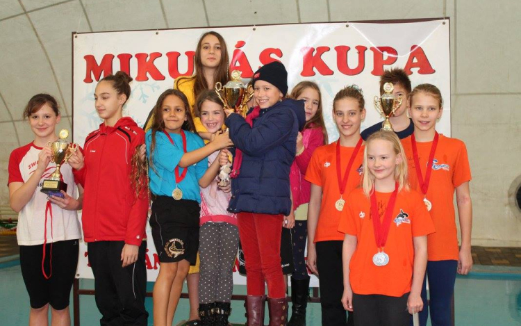 32 érmet zsebeltek be a TVSE úszói a hazai versenyen