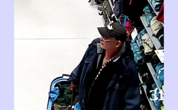 Sportruházatot lopott