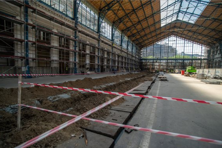 Szombattól egy hónapig szünetel a forgalom a Nyugatiban