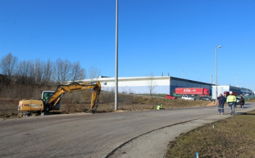 Új buszmegálló épül az Ipari Parkban
