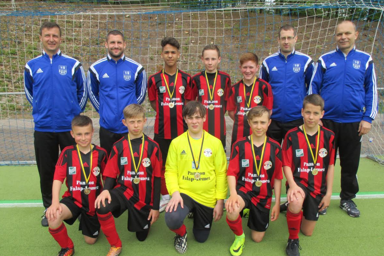 Újabb siker: Németországban nyert tornát a Komárom-Esztergom megyei U12-es válogatott