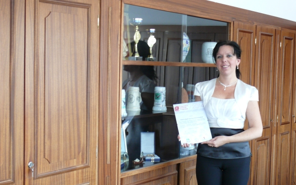 Elismerő oklevél Tatabányának