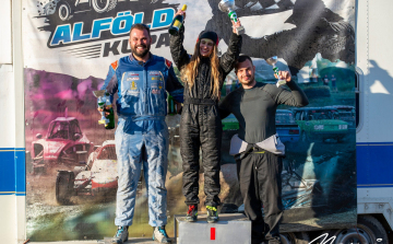 Fiatal, Gyors, és Elszánt - Mira újra a pályán!