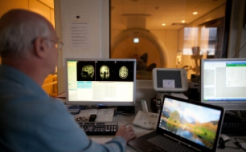 A CT-nél is kímélőbb, hatékonyabb segítség az MR-vizsgálat