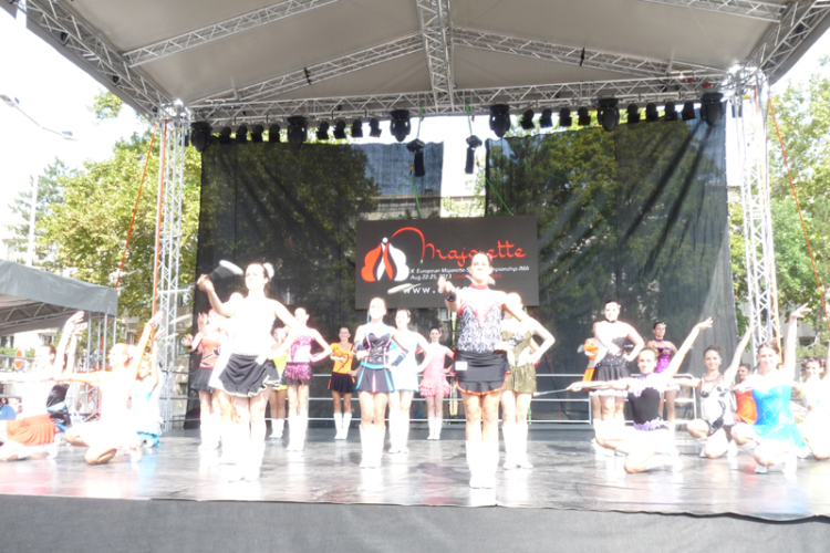 Helló Tatabánya! Megjöttünk!