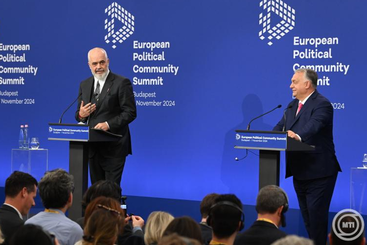 EPC-csúcs - Orbán Viktor: egyetértettünk abban, hogy legyen minél hamarabb béke Európában