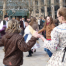 Spricc, kupica, tánc