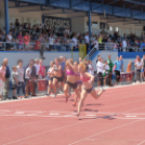 Eldördült a startpisztoly