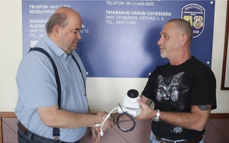 KAMERALOPÁSBÓL REPETÁZTAK 