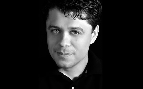 Újabb öt évre kapott igazgatói megbízást Crespo Rodrigo a Jászai Mari Színház, Népház élére