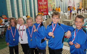 Dunaújvárosban remekeltek a TVSE fiatal úszói