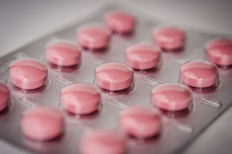 Forgalmazásra ajánlotta a Paxlovid gyógyszert az Európai Gyógyszerügynökség