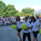 Ballag már a vén diák tovább!