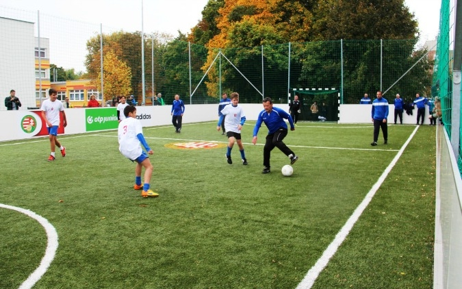 Új grundpályák Sárberekben és a Gálon