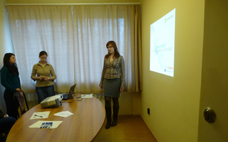  Veled, Érted! program az álláskeresőknek  Tatabányán