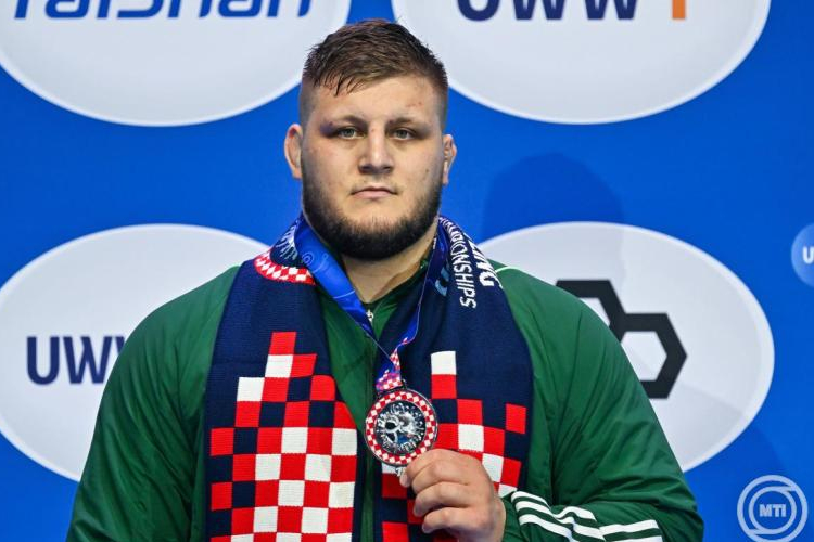 Birkózó-vb - A nehézsúlyú Vitek Dárius ezüstérmes